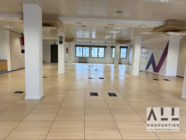 Oficina en Alquiler en consell de cent en Dreta de l'Eixample