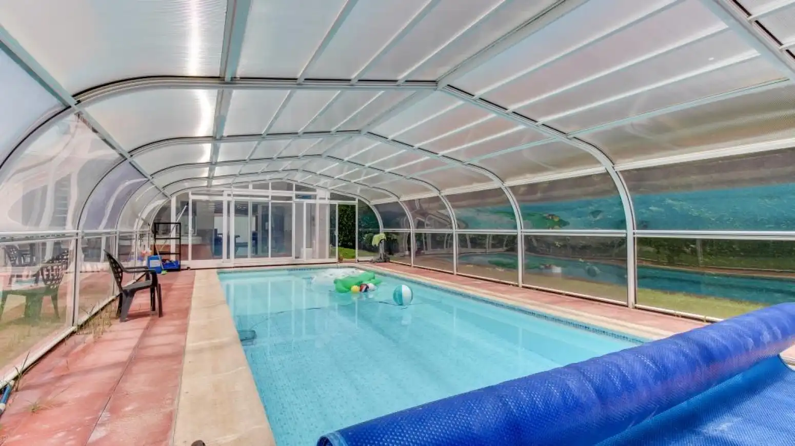 Schwimmbecken von Haus oder Chalet zum Verkauf in Villamayor mit Klimaanlage, Heizung und Privatgarten