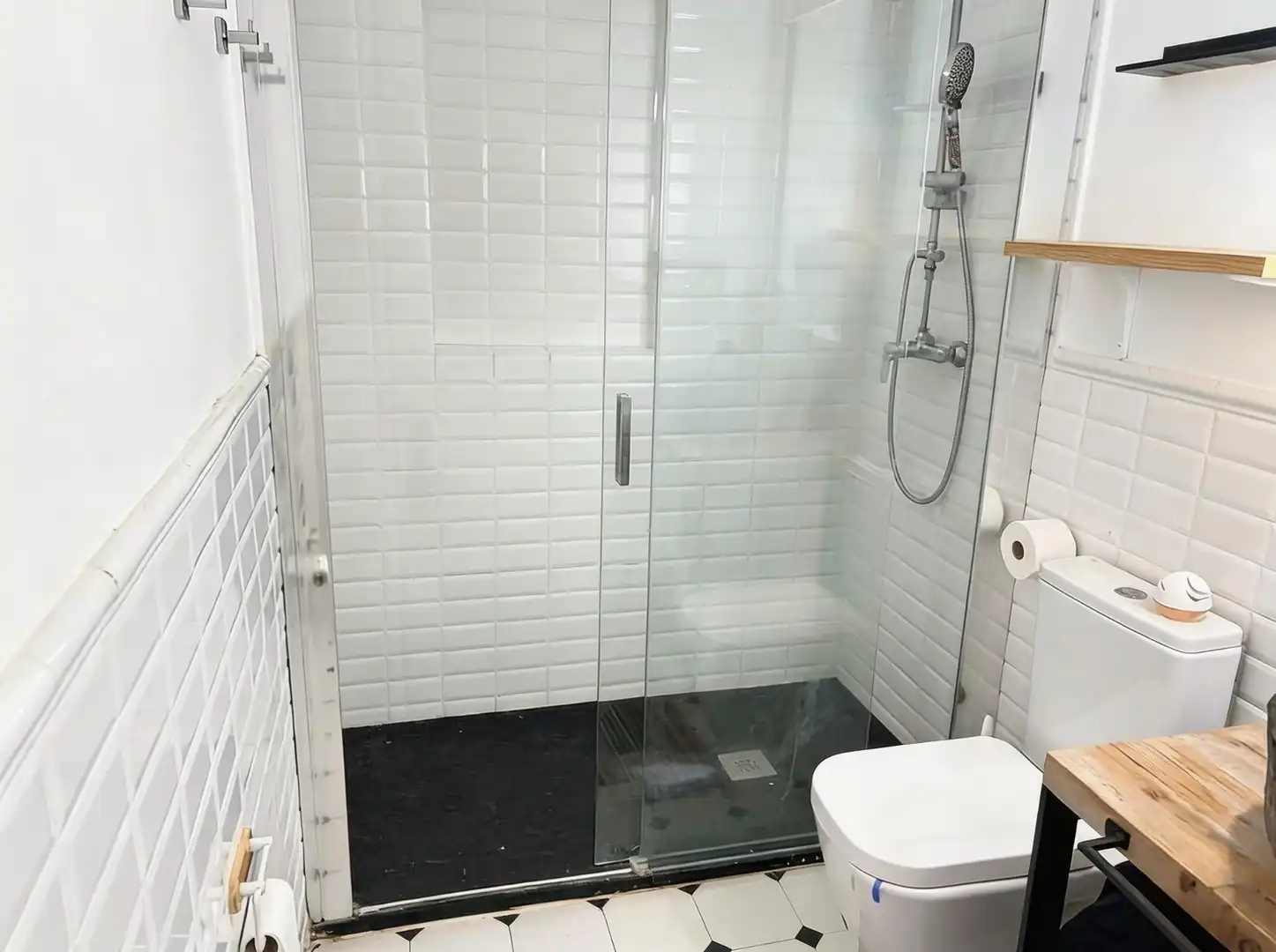 Baño de Piso en venta en Barcelona con Aire acondicionado, Calefacción y Amueblado