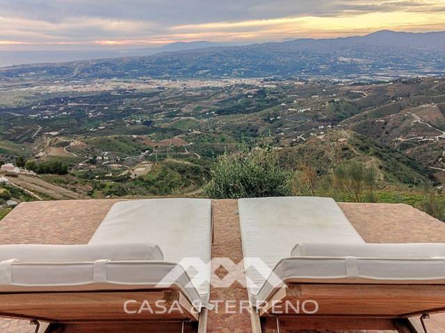 Local comercial en Venta en N/A en Algarrobo pueblo