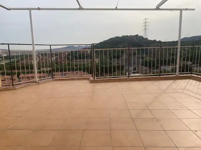 Terrasse von Dachboden zum Verkauf in Badalona mit Klimaanlage, Heizung und Terrasse