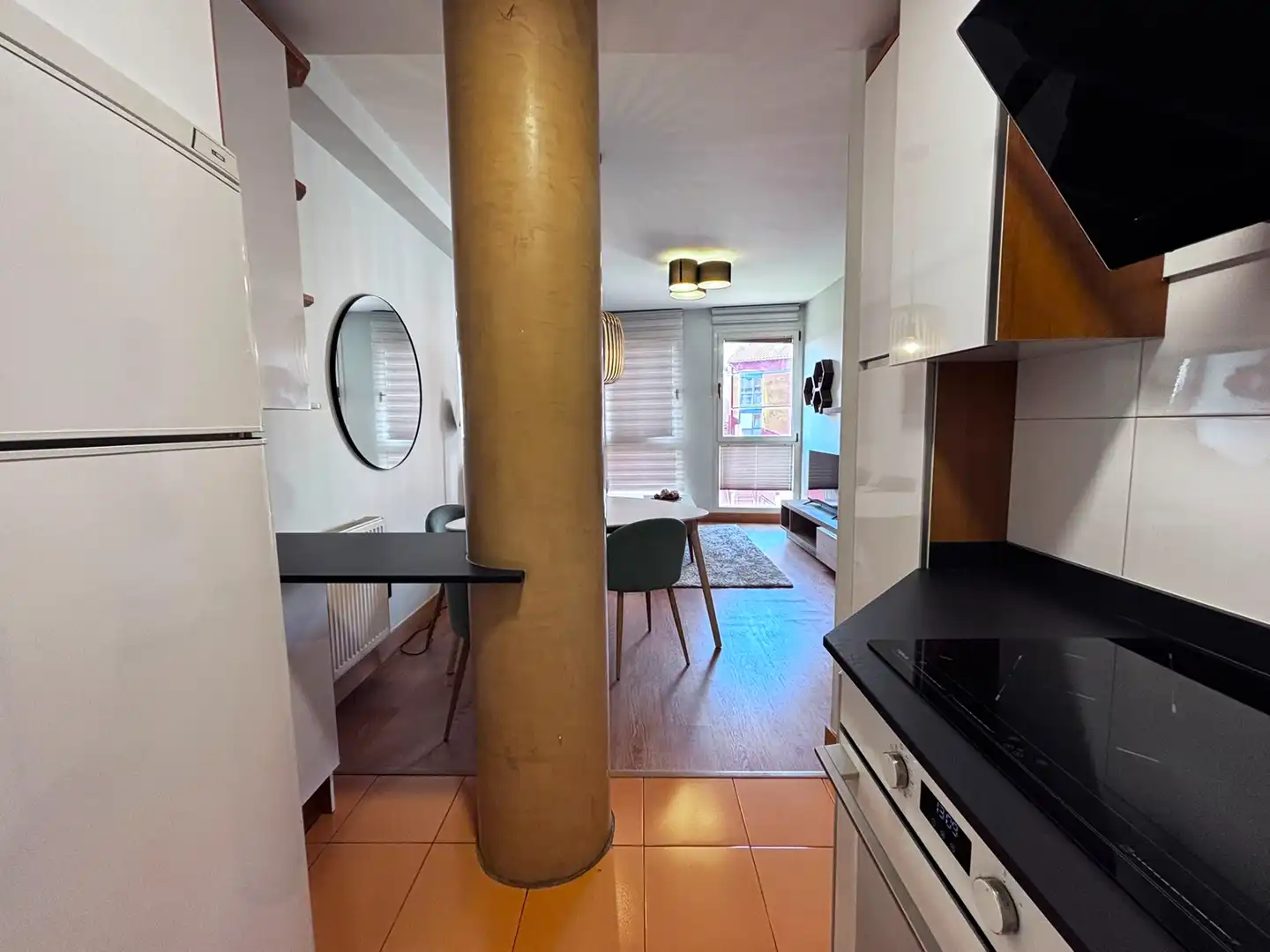 Cuina de Apartament de lloguer en Burgos amb Calefacció i Moblat