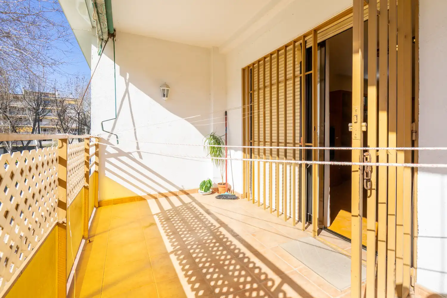 Piso en venta en Móstoles con Calefacción, Terraza y Piscina comunitaria