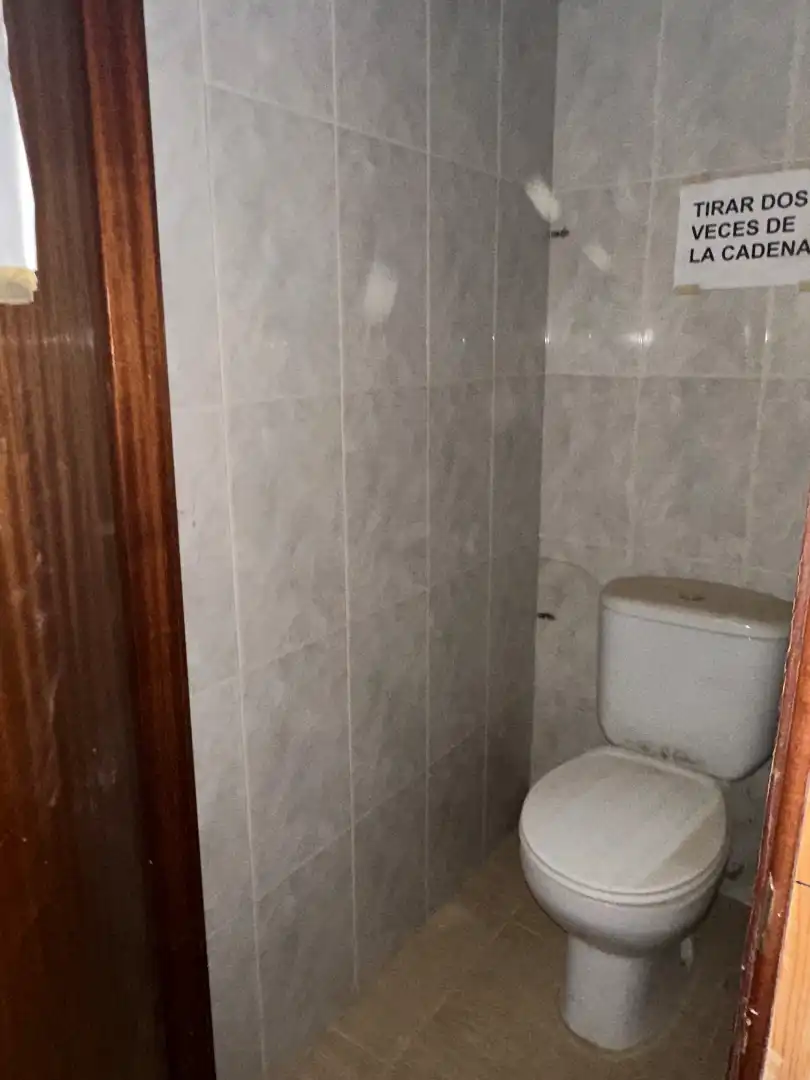 Bany de Nau industrial en venda en Cistérniga