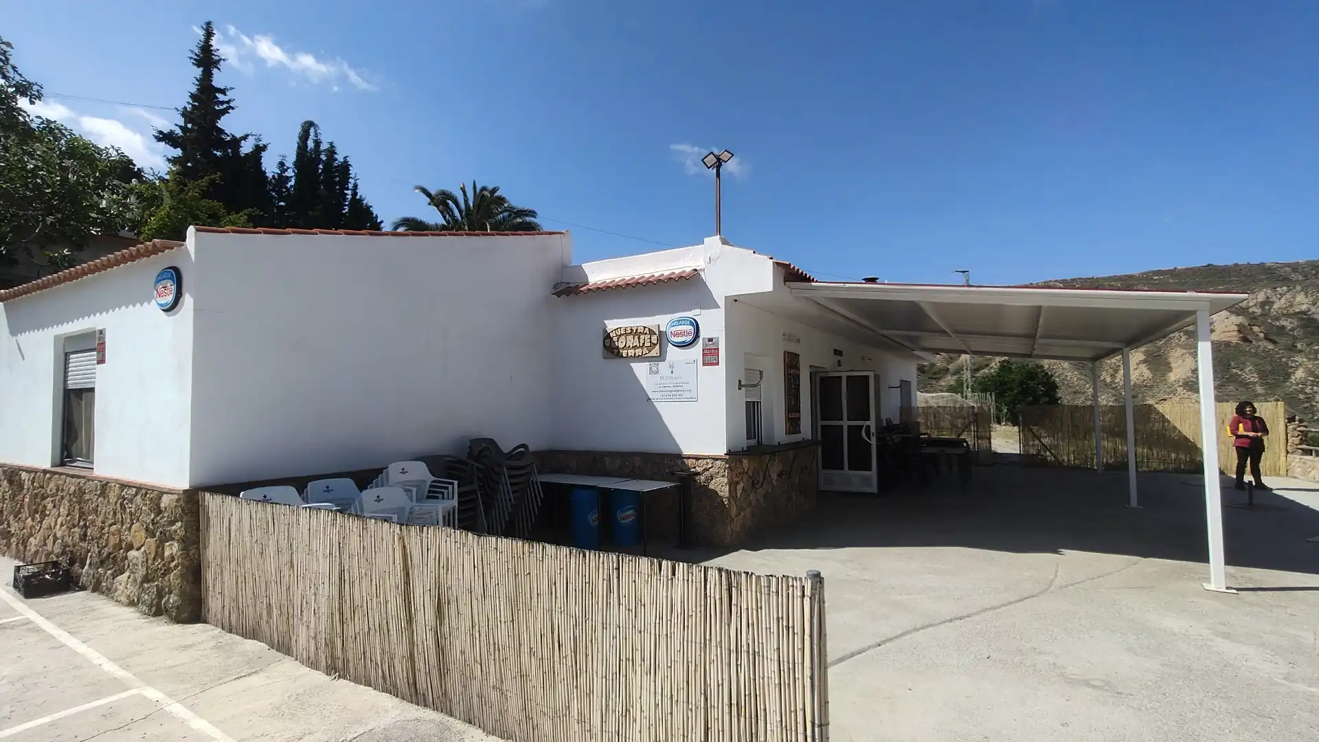 Commercial properties for sale in Gorafe  with Air Conditioner, Terrace and Furnished