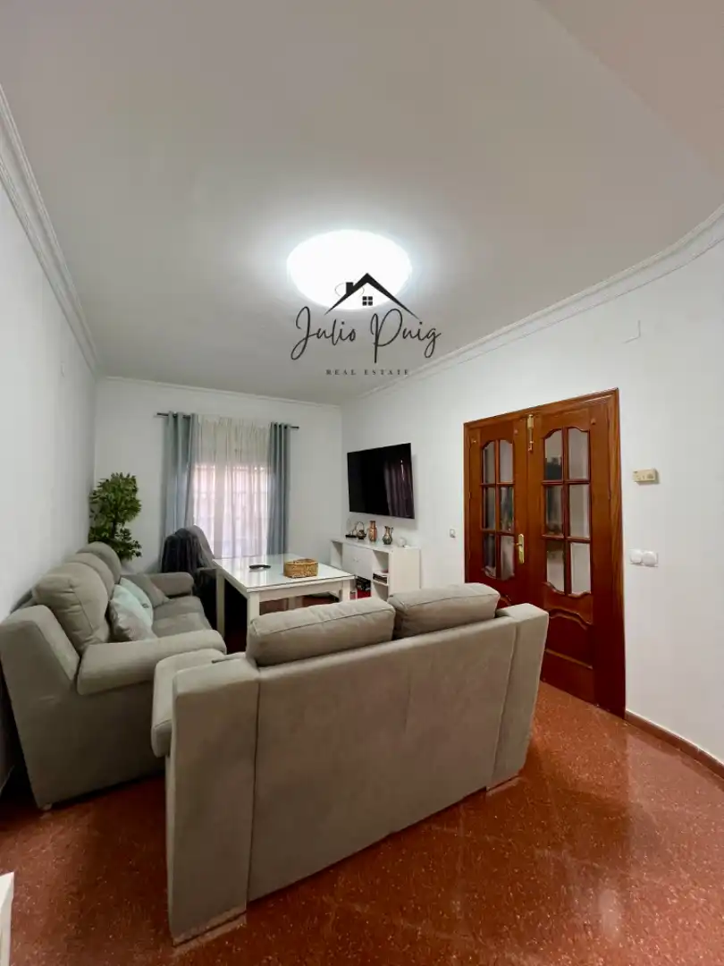 Sala de estar de Casa o chalet en venta en La Puebla del Río con Aire acondicionado, Terraza y Balcón