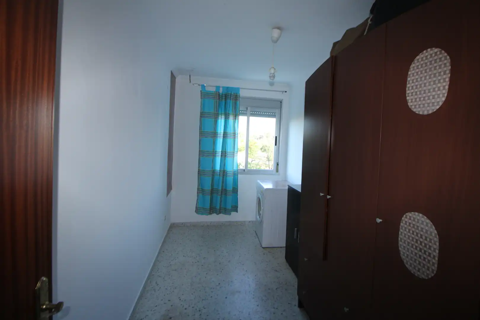 Habitación de Piso en venta en Huelva con Aire acondicionado, Calefacción y Horno
