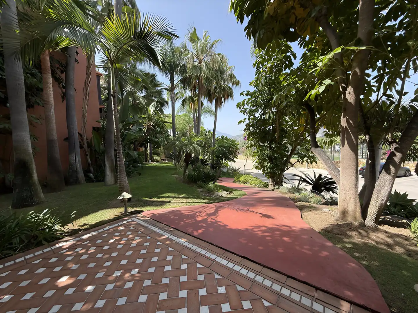 Apartament amb piscina en venda a Nueva Andalucía, imagen 40