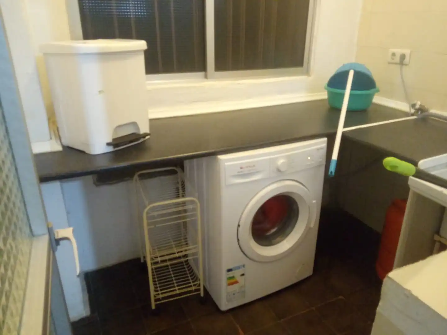 Kitchen of Flat for rent in Granada  with Heating, Furnished and Oven
