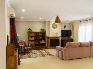 Terraced house with balcony for sale in Carrer Mascarat