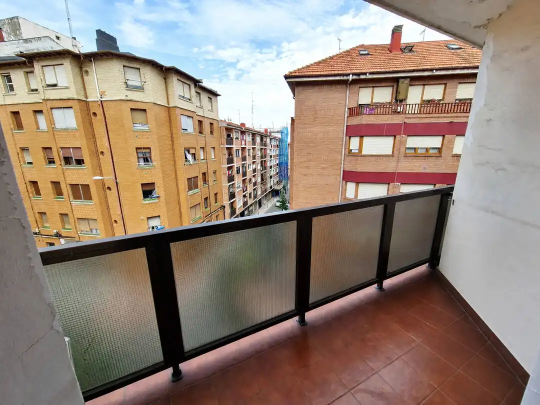 Terrassa de Pis en venda en Santurtzi  amb Calefacció, Moblat i Balcó