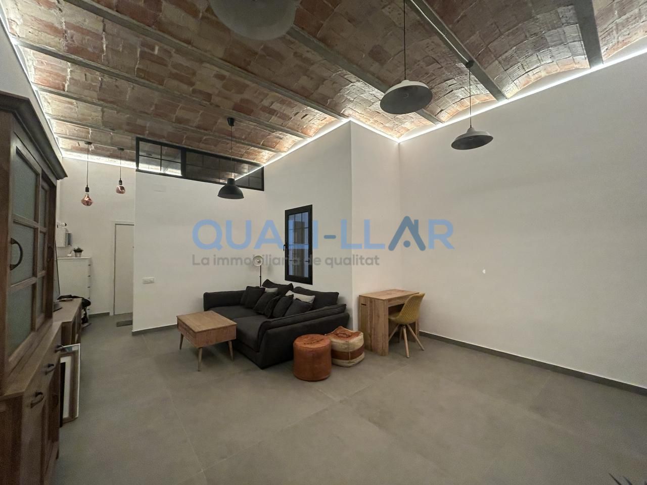 Planta baja en venta en Carrer General Prim, Centre - Can Nadal