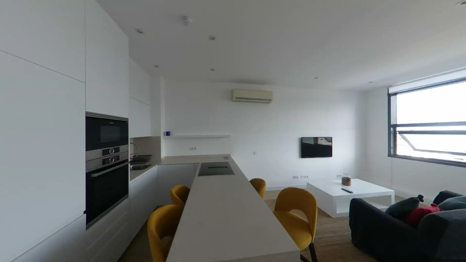 Wohnung zur Miete in Avenida del Juncal, Vega de la Moraleja