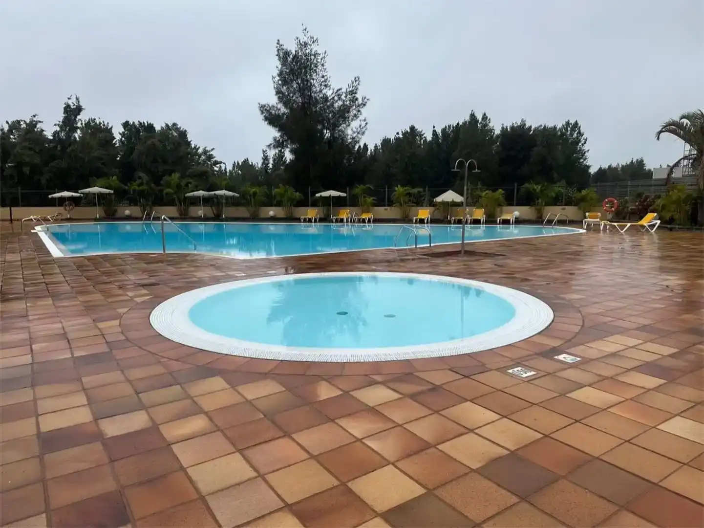 Piscina de Pis en venda en San Bartolomé de Tirajana
