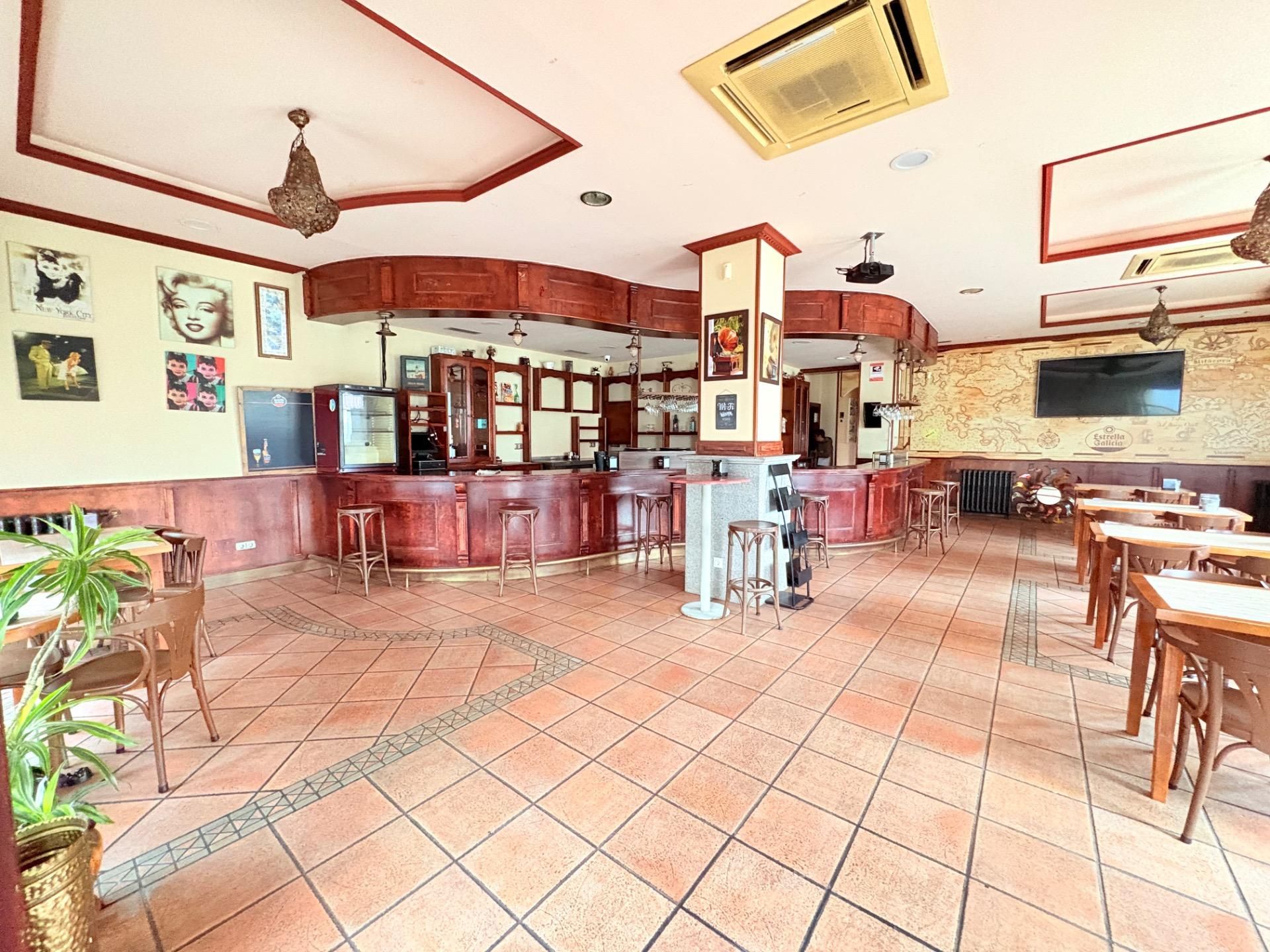 Premises for sale in Camponaraya  with Air Conditioner and Furnished