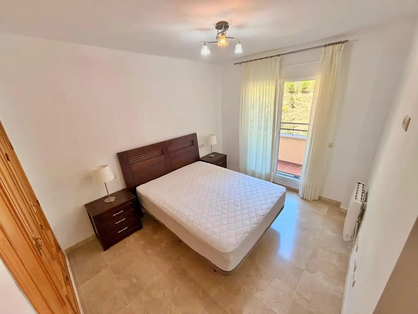 Habitación de Piso en venta en Torremolinos con Aire acondicionado, Calefacción y Terraza