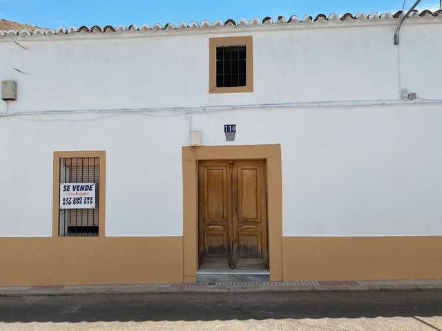 Casa-chalet en Venta en Calle Laguna, 110 en Castuera