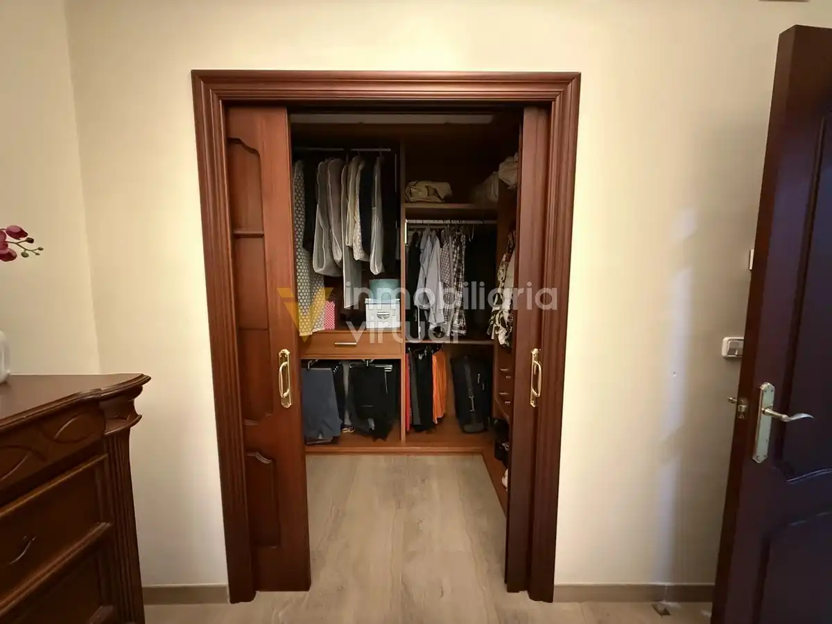 Habitación de Piso en venta en Cabra con Aire acondicionado, Calefacción y Amueblado