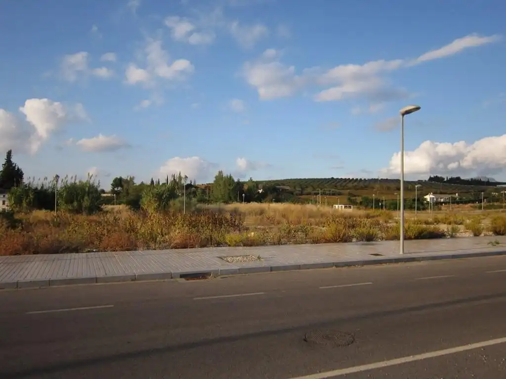 Residential zum Verkauf in Lucena