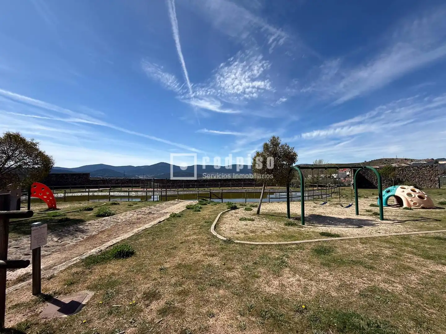 Piso en venta en El Espinar con Calefacción, Jardín privado y Parquet