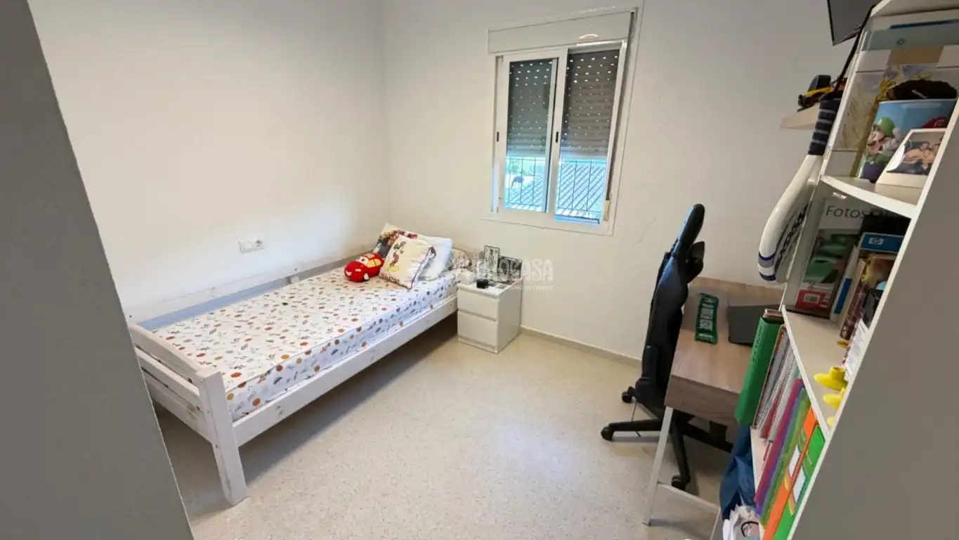 Casa aparellada en venda a Albaida del Aljarafe, imagen 21