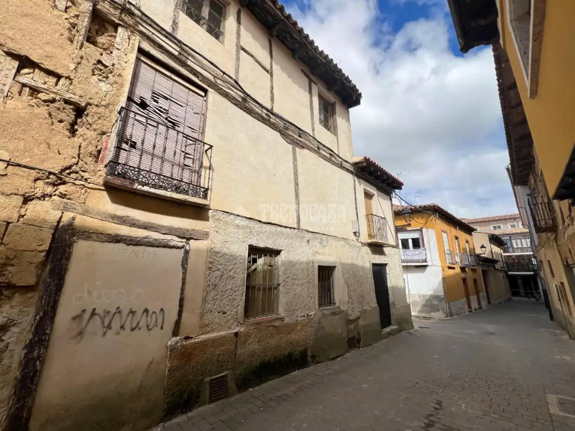 Vista exterior de Casa adosada en venta en Medina de Rioseco
