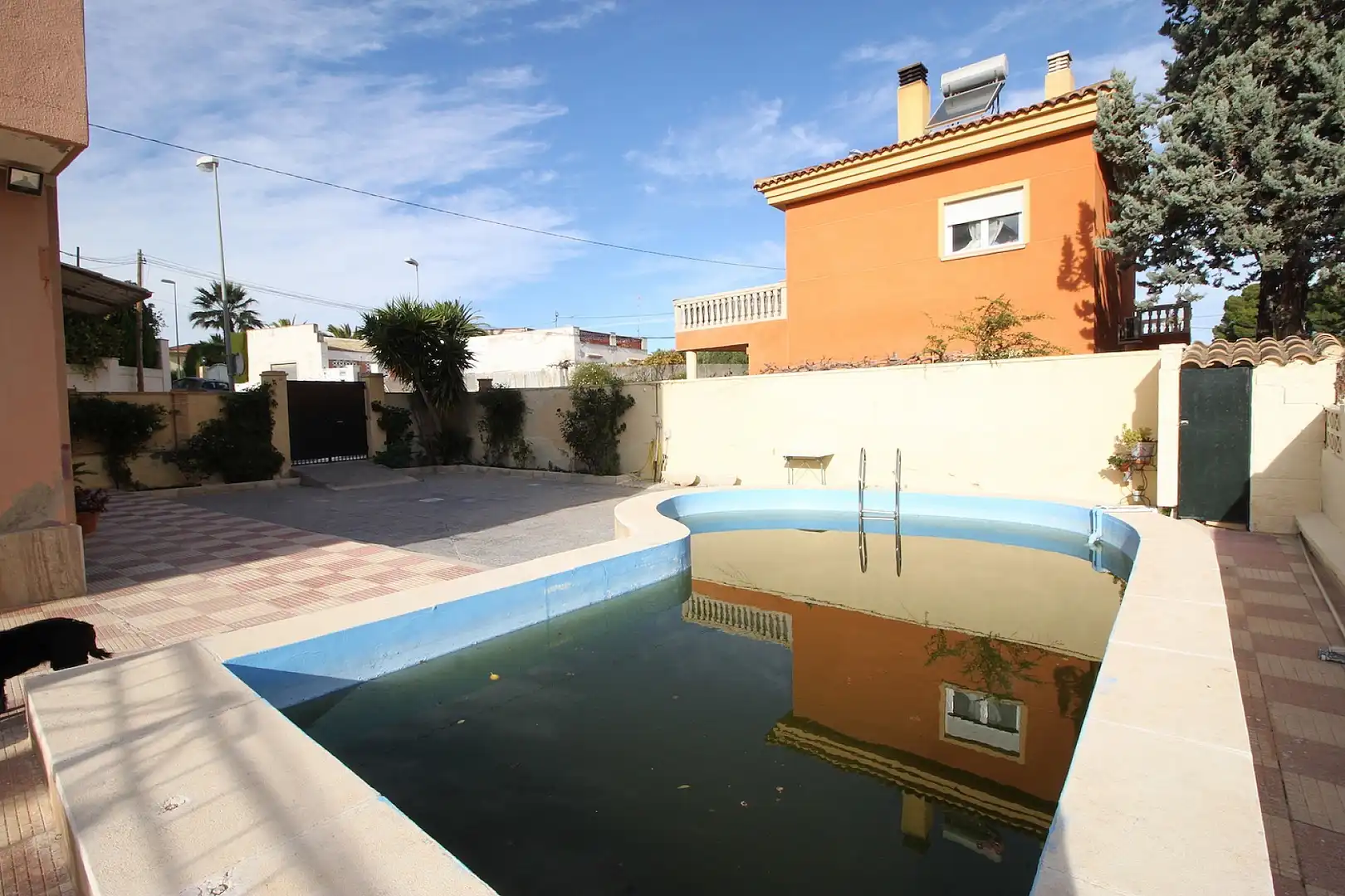 Schwimmbecken von Maisonette zum Verkauf in Monóvar  / Monòver mit Klimaanlage, Heizung und Terrasse