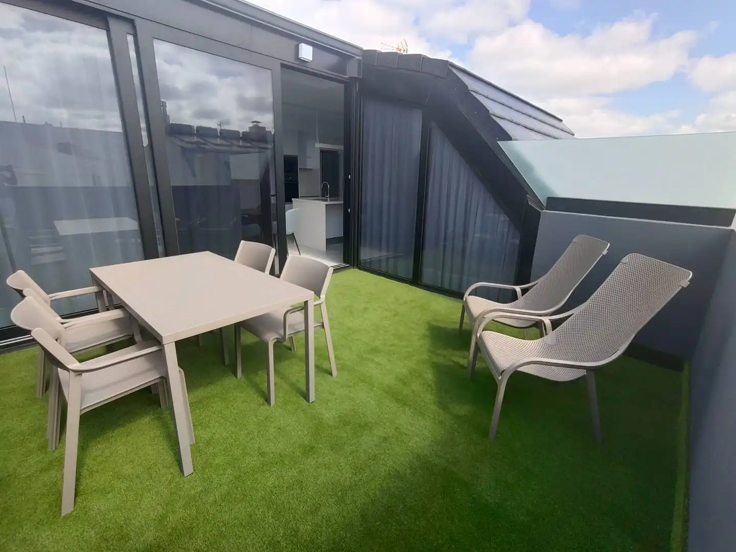 Terrasse von Dachboden zur Miete in Las Palmas de Gran Canaria mit Klimaanlage, Terrasse und Möbliert