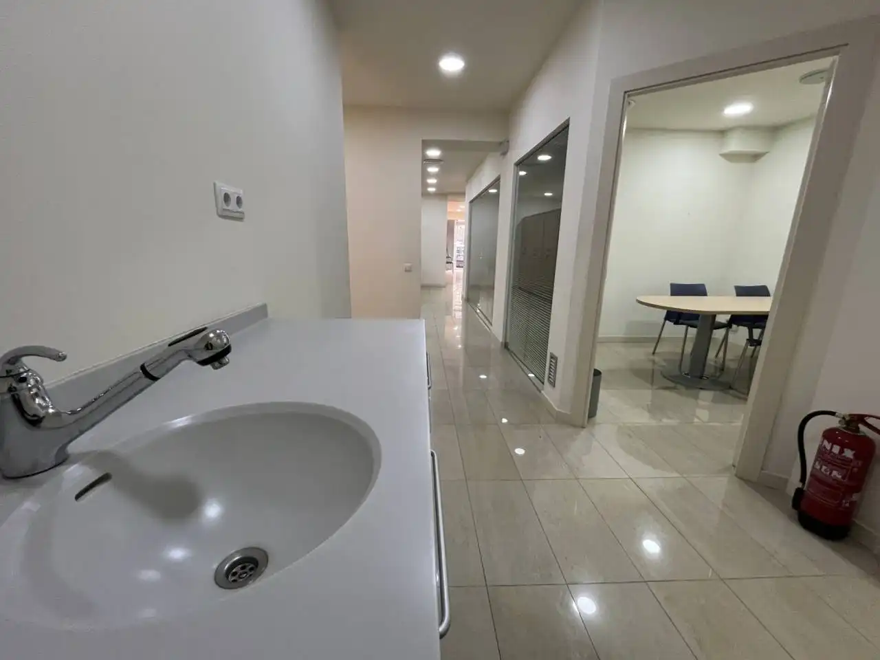 Oficina de alquiler en Esplugues de Llobregat con Aire acondicionado, Calefacción y Alarma