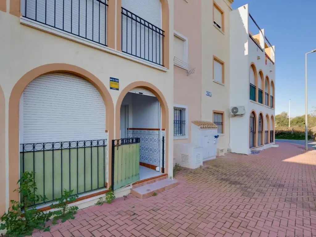 Houses for sale in Calle Mar Menor, La Veleta