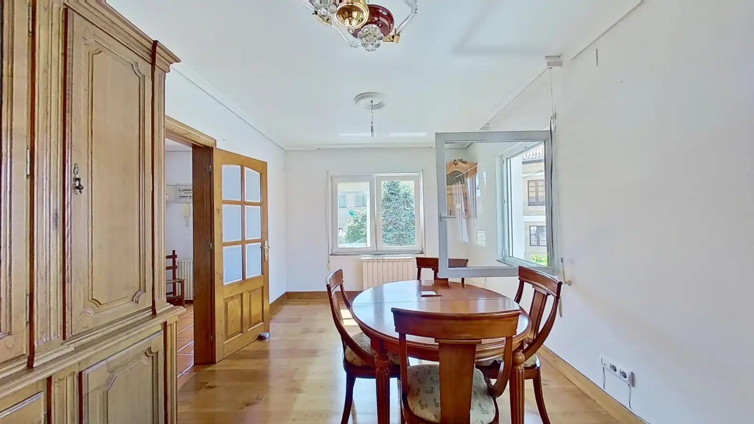 Comedor de Casa o chalet en venta en Alfoz de Lloredo con Calefacción, Jardín privado y Parquet