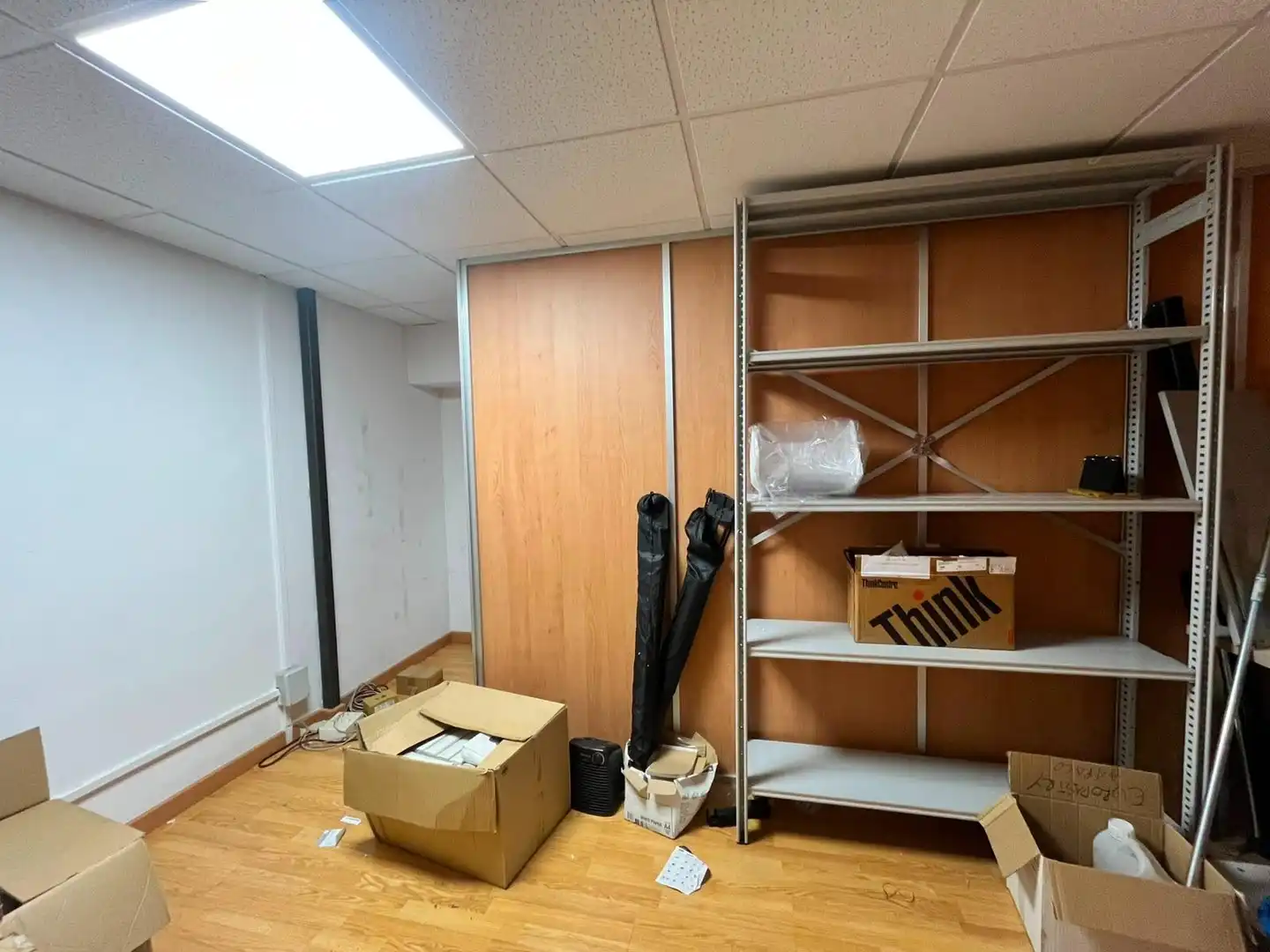 Fabrikhallen zur Miete in Basauri 