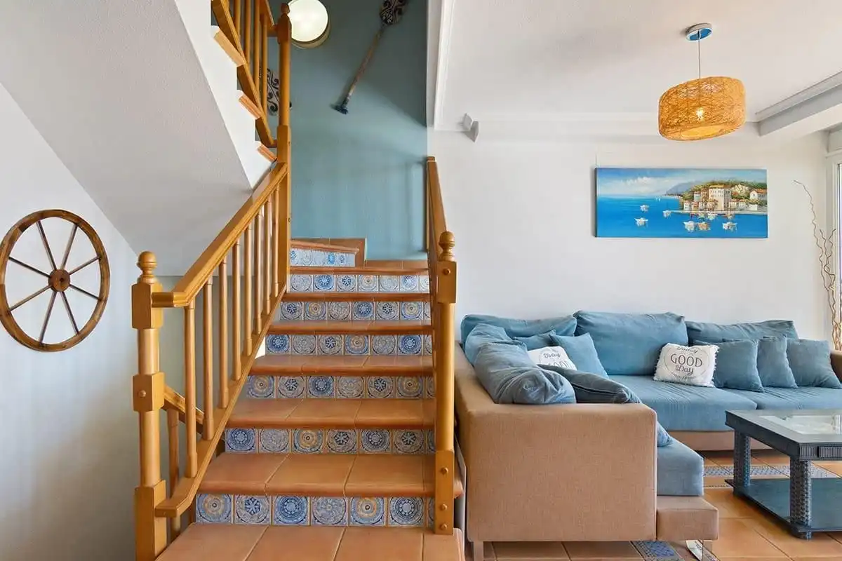 Maisonette zum Verkauf in Orihuela mit Klimaanlage, Privatgarten und Terrasse