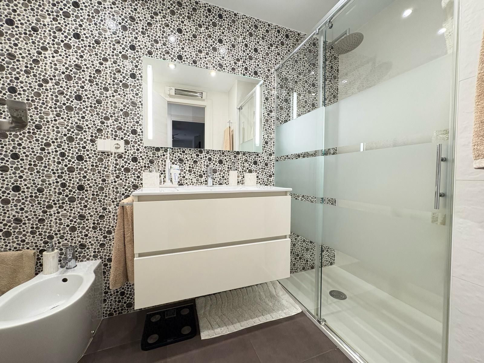 Baño de Piso en venta en  Valencia Capital con Aire acondicionado y Balcón