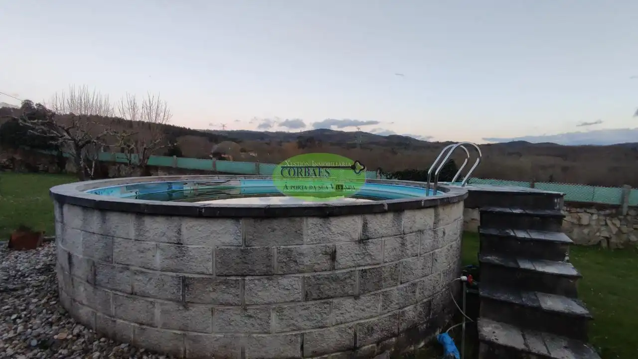 Piscina de Casa o xalet en venda en Paderne de Allariz amb Calefacció, Jardí privat i Parquet