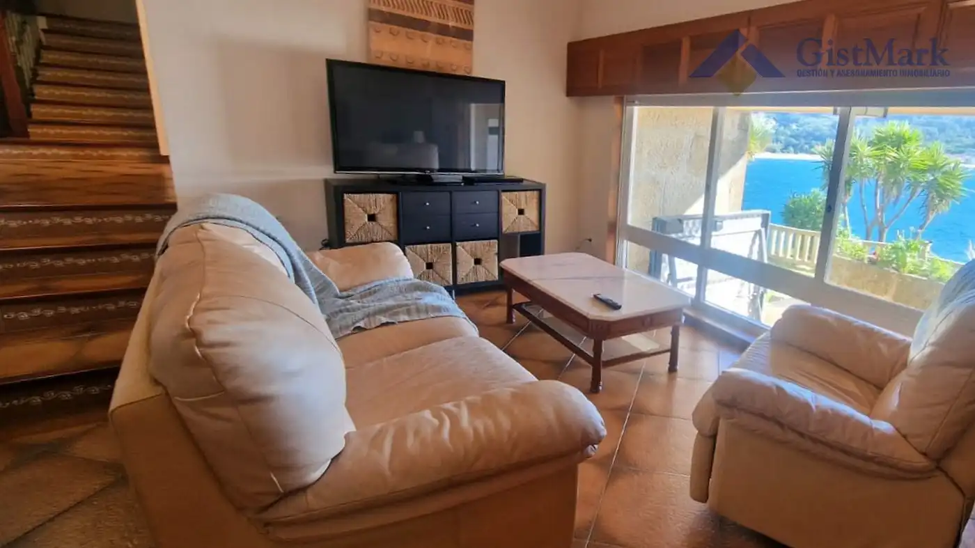Sala de estar de Casa o chalet en venta en Nigrán con Calefacción, Jardín privado y Terraza