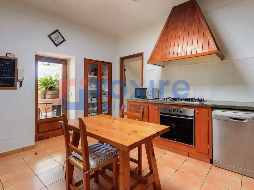 Cocina de Casa o chalet de alquiler en Sant Josep de sa Talaia con Aire acondicionado, Jardín privado y Terraza