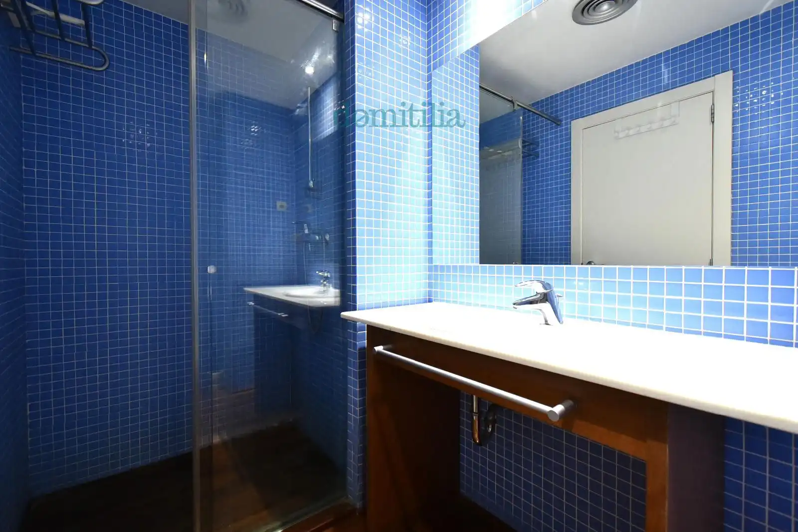 Baño de Dúplex de alquiler en Sabadell con Aire acondicionado, Calefacción y Terraza