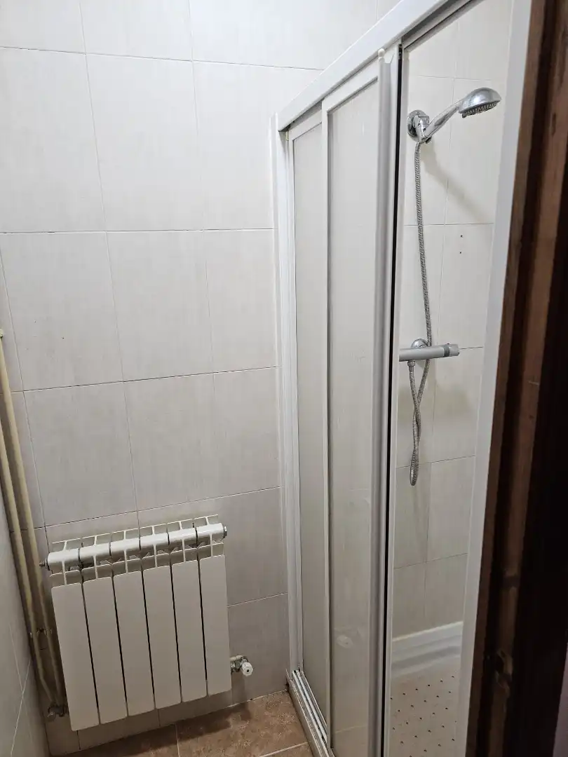 Badezimmer von Einfamilien-Reihenhaus zum Verkauf in La Guardia mit Heizung