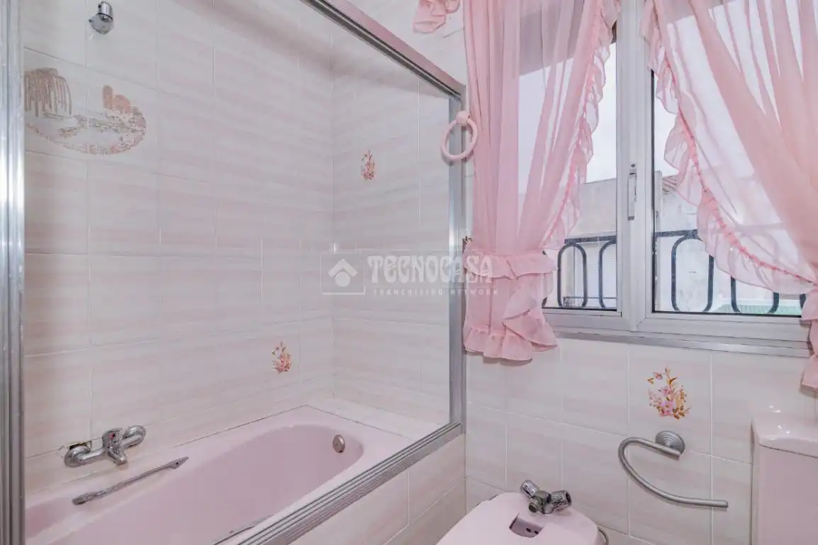 Baño de Casa adosada en venta en Rute con Terraza y Balcón
