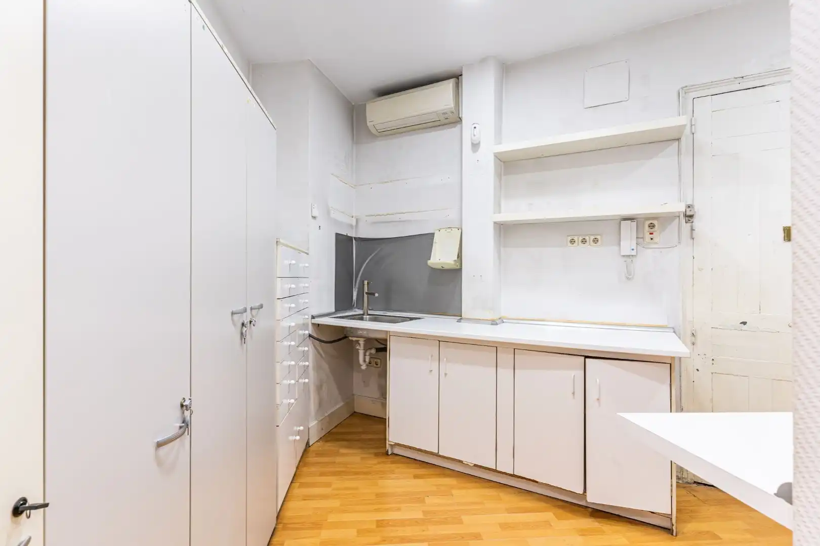 Küche von Wohnung zum Verkauf in Madrid mit Klimaanlage, Heizung und Abstellraum