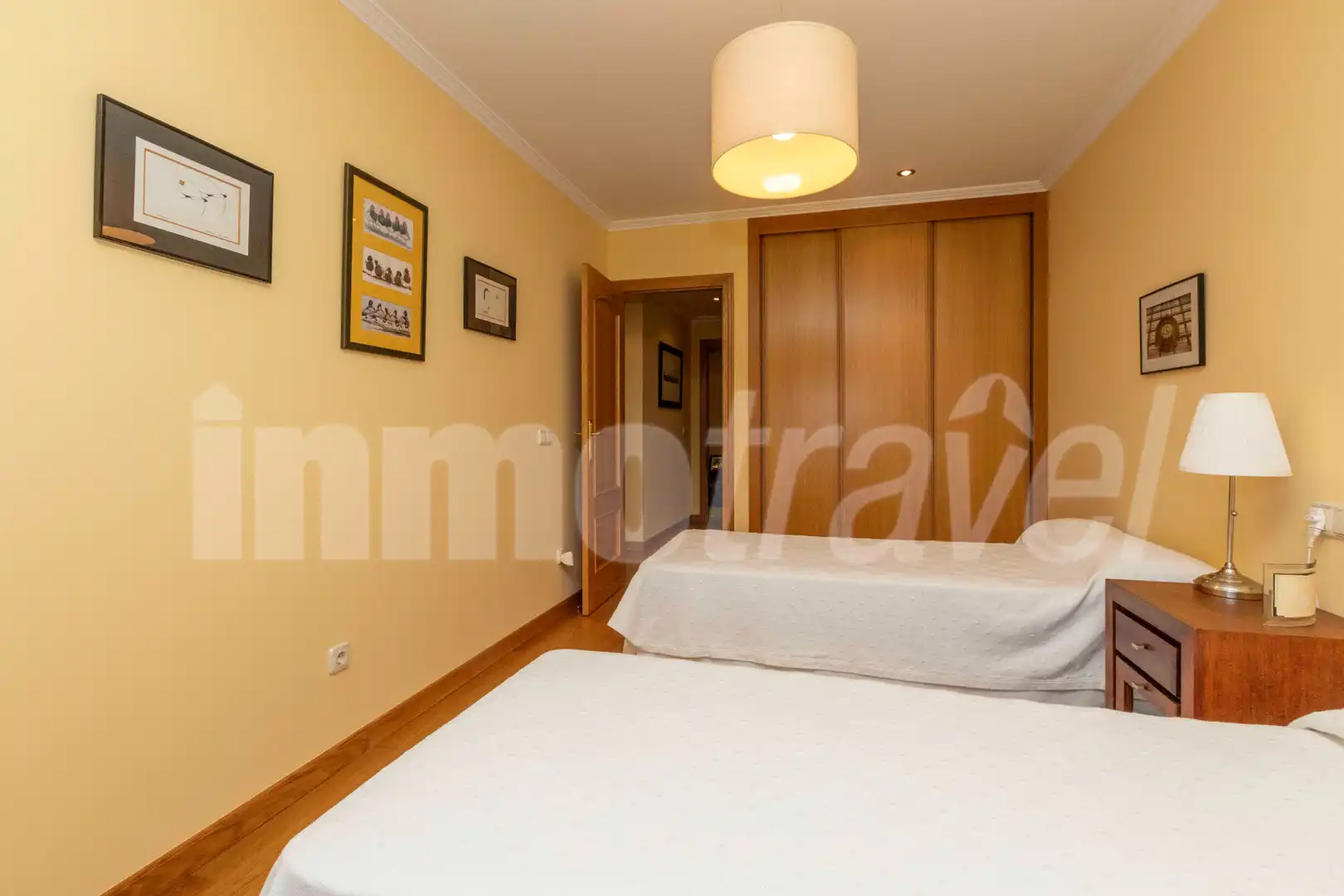 Habitación de Apartamento en venta en Sanxenxo con Parquet, Terraza y Trastero