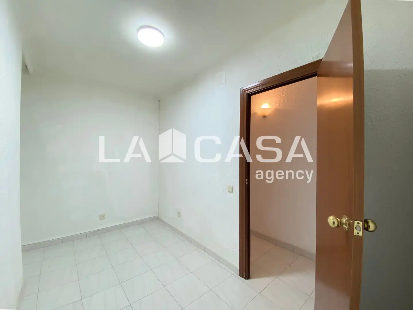 Piso en venta en Sant Adrià de Besòs con Calefacción y Balcón