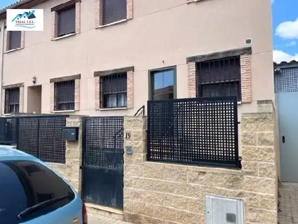 House for sale in Calle PASTORA IMPERIO