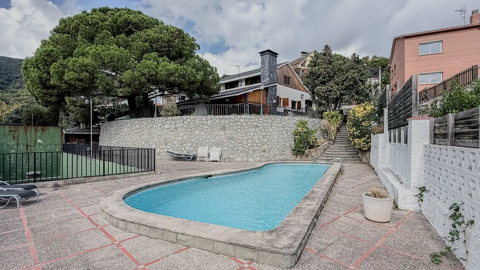 Swimming pool of Houses for sale in Alella, Barcelona