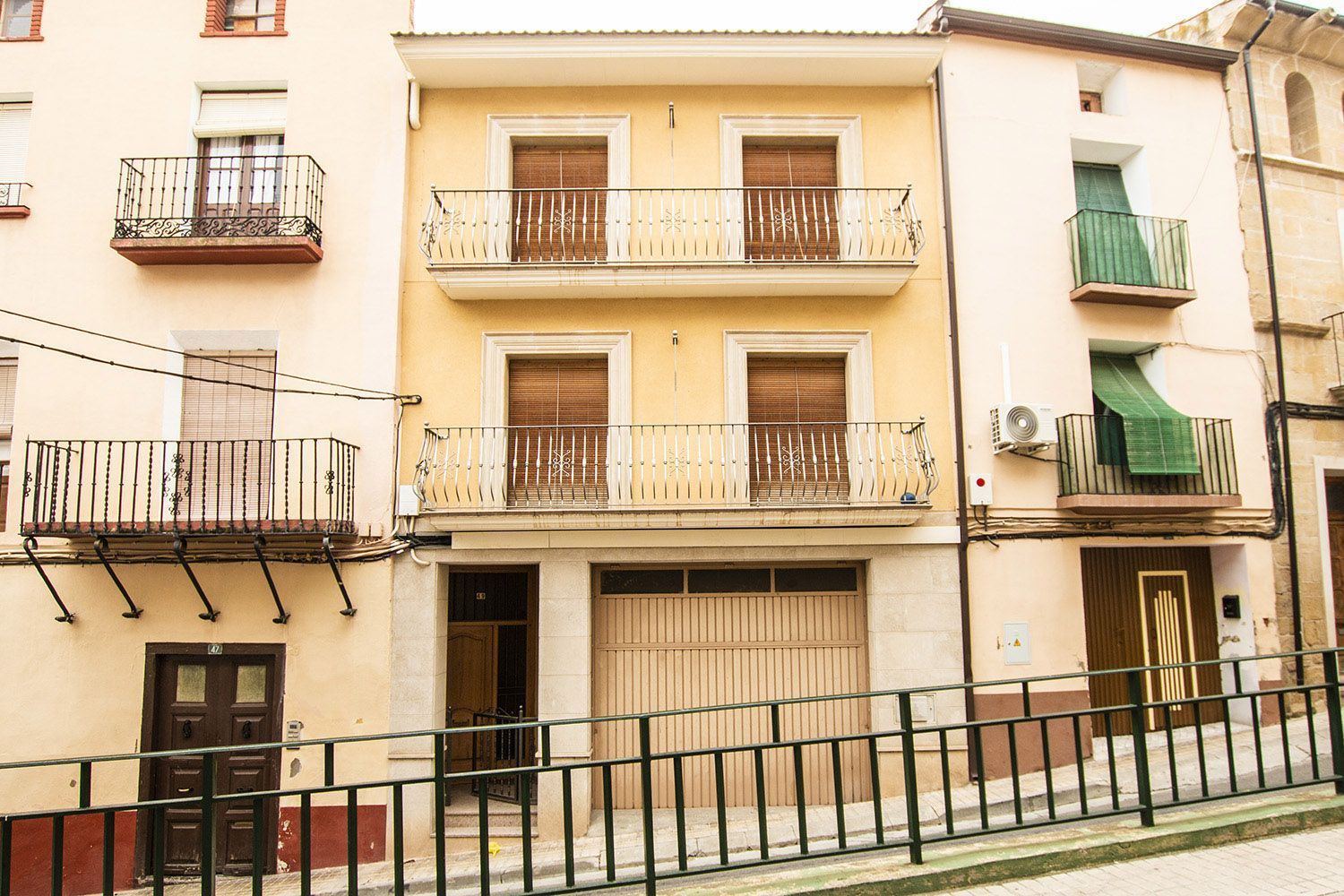 Pis en venda a Caspe