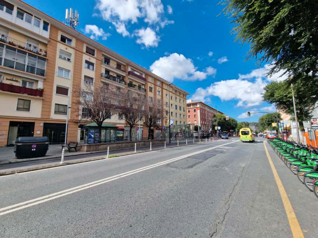 Vista exterior de Pis en venda en Bilbao  amb Calefacció i Terrassa