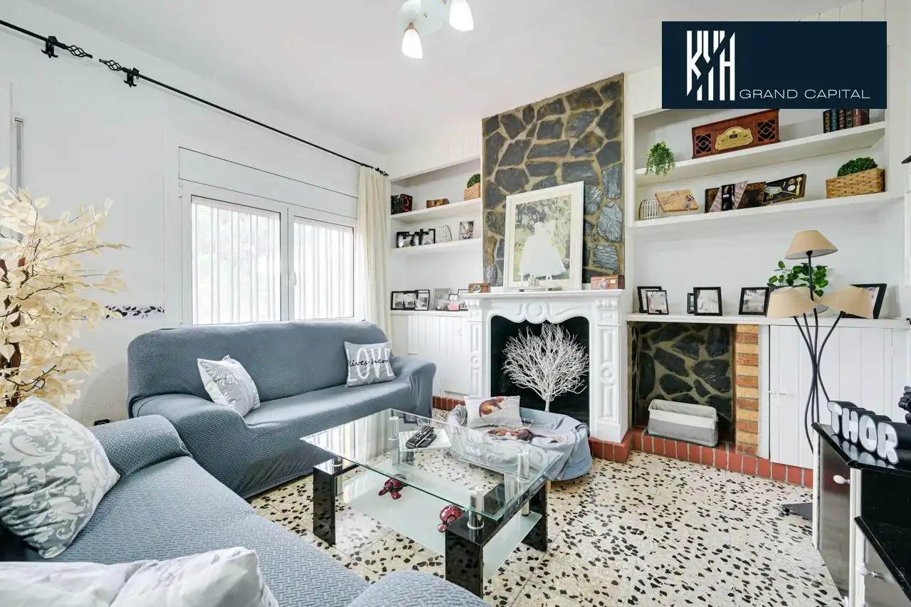 House for sale in Calle de la Cadernera