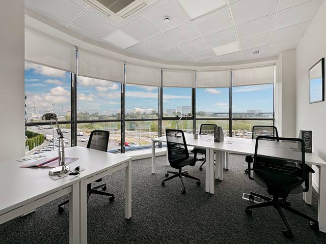 Oficina en Alquiler en Calle de Isabel Colbrand, 8 en Las Tablas