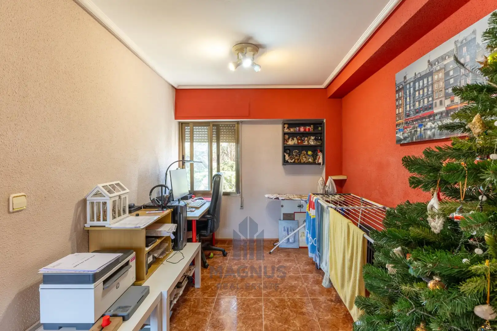 Schlafzimmer von Wohnung zum Verkauf in Valencia mit Klimaanlage und Balkon
